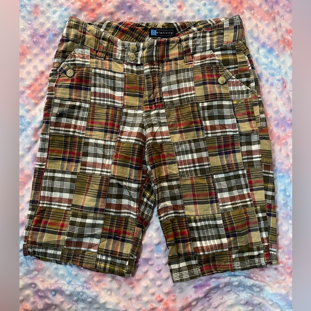 Relatively Brand Size 6 petite Women’s Patchwork Plain Bermuda Shorts, Tans